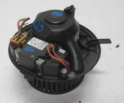 Audi q3 11r воздуходувка вентилятор 1k1820015j фото №1