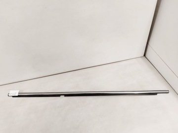 Avensis t25 планка накладка двері лівий зад хром фото №1