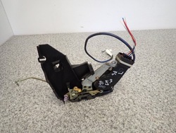 Toyota corolla 97-02 e11 замок двері лівий фото №1