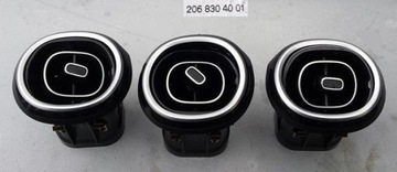 Решётка воздуховод панели mercedes c w206 2068304001 фото №1