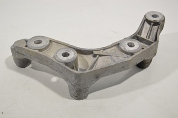 Лапи крепление кронштейн mercedes w213 e класс 6420140600 фото №1