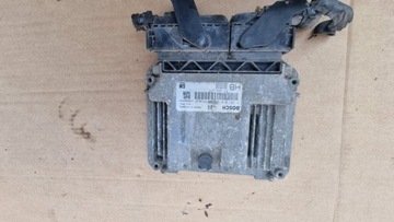 Комп'ютер двигуна opel vectra c 1.9 cdti 55566277 фото №1