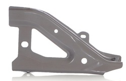 Tesla модель y, 20 - крепление крыльев перед левая фото №1