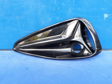 Hyundai i30 20- 2020- решітка рамка галоген лівого фото №1