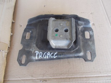 Лапи подушка коробки toyota proace ii 2.0 фото №1
