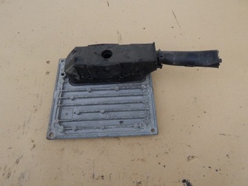 Комп'ютер двигуна focus mk2 c-max 1.6 16v фото №1