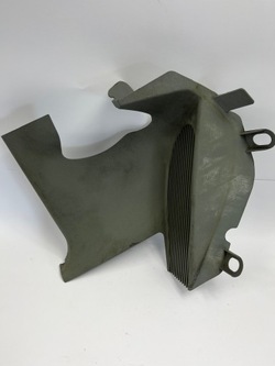 Пластик podnóżek защита порога стойка mercedes w124 1246880006 фото №1