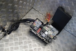 Focus mk3 rs рестайлінг корпус коробка запобіжників фото №1