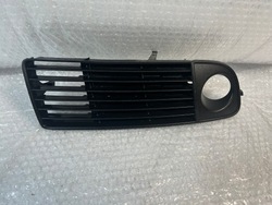 Audi a6 c5 4b0 правая решётка перед фото №1