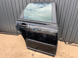 Двері праві задні зад правий volvo v50 019-26 рестайлінг 2007-2012 фото №1