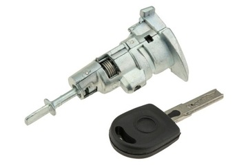 Вставка замка двері передніх vw passat b6 2005-,passat b7 2010-, фото №1