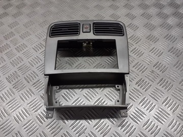 Панель консолі середньої subaru forester sx фото №1