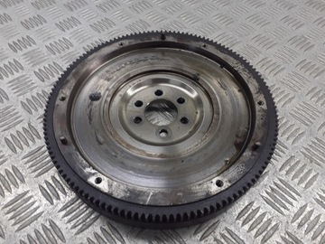 Колесо двомасовий vw polo iv 1.4 tdi 045105273 фото №1