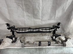 Mercedes aklasa w176 pas переднє балка підсилювач фото №1