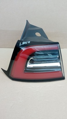 Tesla 3 m3 my y рестайлінг 20- лампа ліва зад задня 1502086-00-d фото №1