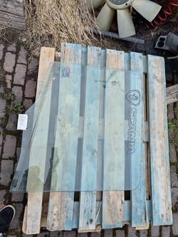 Стекло боковая правая scania r фото №1