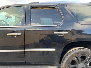 Cadillac escalade 07-14 двері задні ліві фото №1