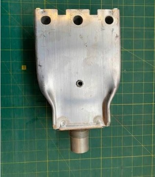 Range rover evoque l551 відбійник / амортизатор бампера передньої фото №1