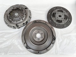 Citroen peugeot 1,6hdi зчеплення диск притиск 9801354780 фото №1