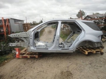 Mercedes ml w164 164 четверть левый bok порог зад перед фото №1