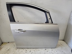 Opel astra j iv 4 двері праві перед праві передні z176 фото №1