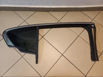 Скло двері права задня зад ford focus mk4 універсал фото №1