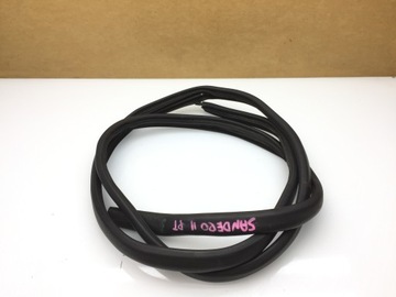 Dacia sandero ii прокладка кузовна ніша двері права задня зад фото №1