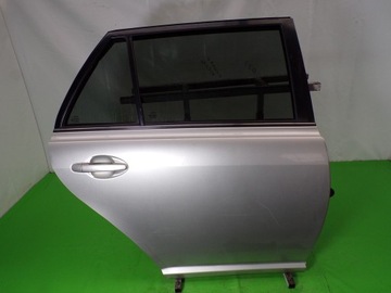 Toyota avensis t25 универсал дверь правые зад 1c0 фото №1