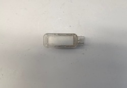 Audi a8 s8 d3 лампа двері перед оригінальний номер деталі фото №1