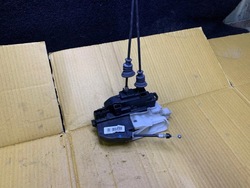 I30 замок двері лівий перед 81310-2l070 фото №1