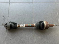 Dacia duster ii полуось левая 391016840r фото №1