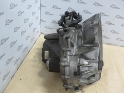 Focus mk3 1.6 tdci 11r 136 tys km механічна коробка передач коробки передач av6r-7002-kf фото №1