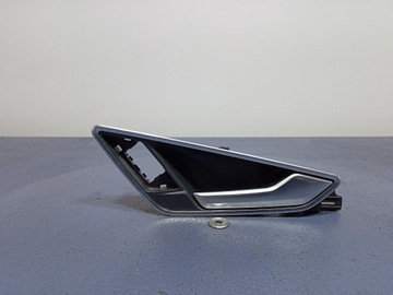 Audi q4 e-tron ручка внутрішня перед права 81a837020c фото №1