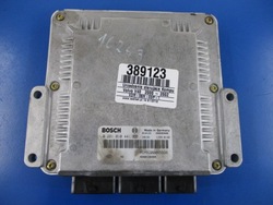 Volvo v40 s40 1.9 комп'ютер 8200065996 0281010441 фото №1