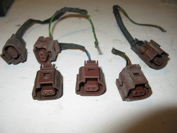 Штекер разъём соединитель seat skoda audi 1j0973702a фото №1