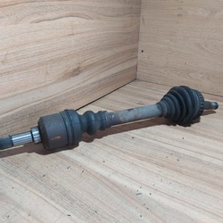 Піввісь ліва xsara picasso 1.8 16v фото №1