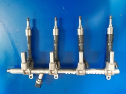 Паливна рейка  0261555227 alfa giulia stelvio 2.0 t 55273835 фото №1