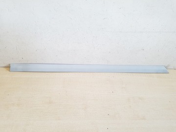 Opel vectra c планка na двері праві зад 13101658 фото №1