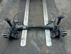 Peugeot 208 ii балка вісь задня підвішування фото №1