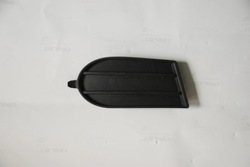 Suzuki swift 04- заглушка решітка na галоген права фото №1