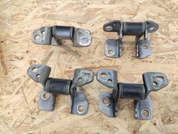 Chrysler 300c ii петля двері зад фото №1