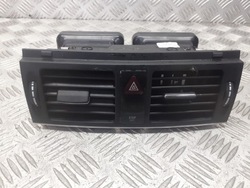 Решётка воздуховод средняя mercedes c-klasa w204 1.8 компрессор a2048303954 фото №1