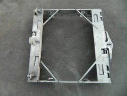 Bmw f01 f10 550i рамка захист радіатор масла 7572543 фото №1