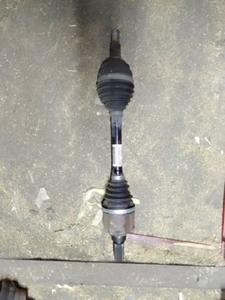 Піввісь ліва перед peugeot 308 t9 9804894680 фото №1