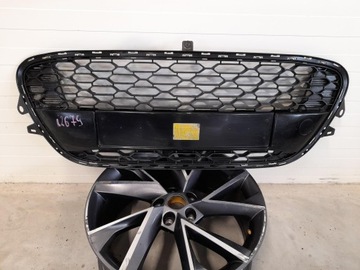 Решітка радіатора решітка citroen c3 ii 9685359677 фото №1