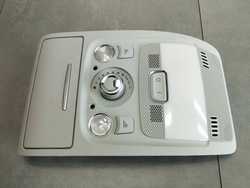 Audi a5 8t лампа интерьера 8t0947135bk фото №1