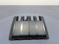 Skoda scala заглушка радара решётка перед 657853655 фото №1