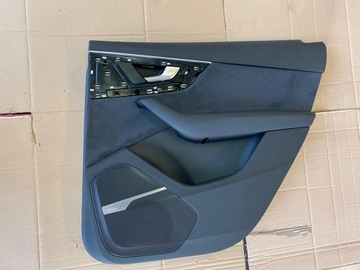 Audi q7 рестайлінг оббивка двері правий зад 4m0868068b фото №1