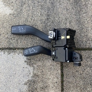 Audi a3 рестайлинг 2011год круиз-контроль рулевой/подрулевой круиз-контроля 8p0953513f фото №1