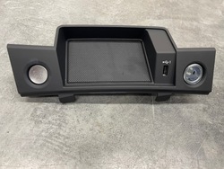 Панель usb старт сплав q5 80a оригінал фото №1